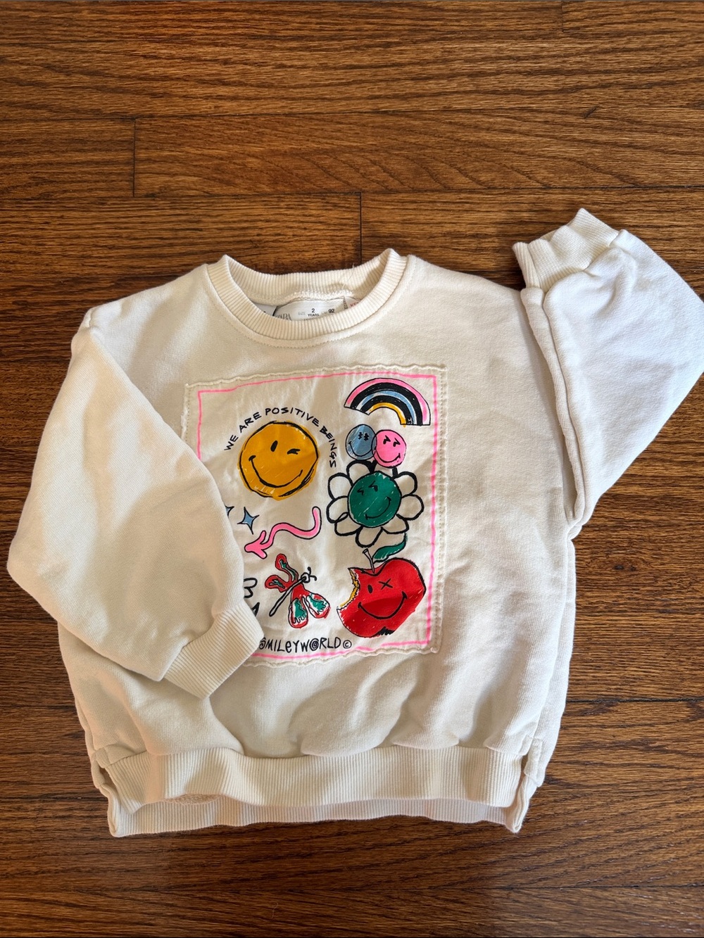 Zara Girls Kids Cream Graphic Smiley Sweatshirt with Colorful Patch Art